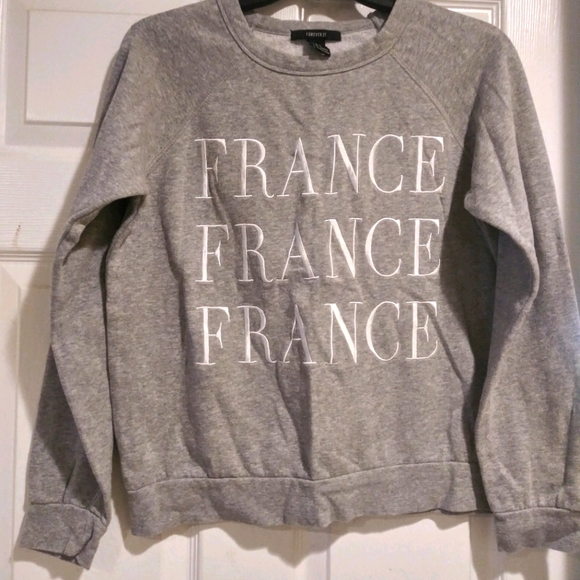 Forever 21 Sweaters - Sweatshirt